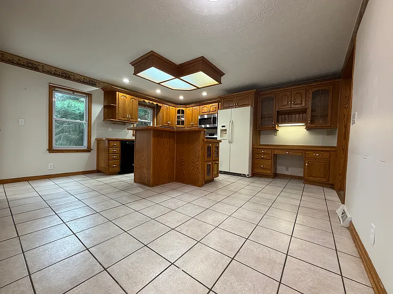 6422 Edison St NE — Photo 12