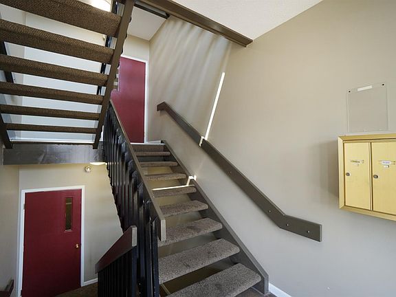 2nd image of 8831 Eagleview Dr APT 8