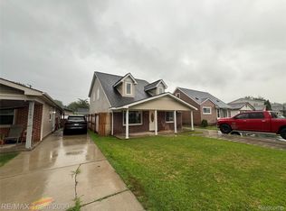 14701 McGuire St, Taylor, MI 48180