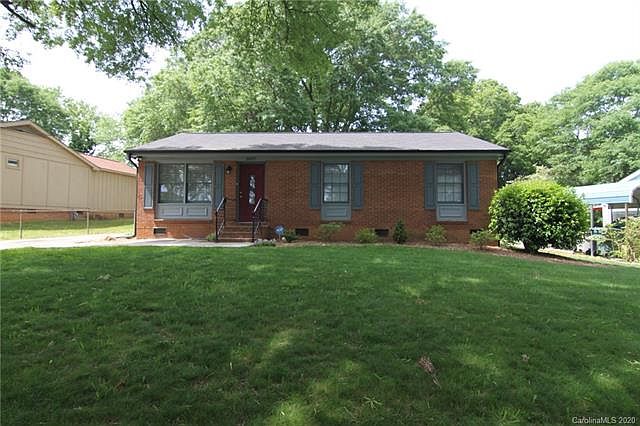 1st image of 2827 Meade Ave