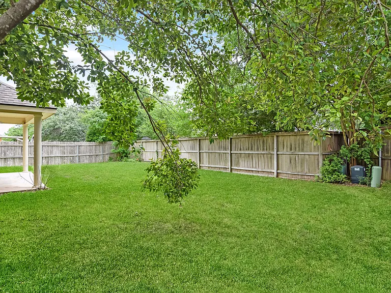 2511 Kingsbury Dr — Photo 21