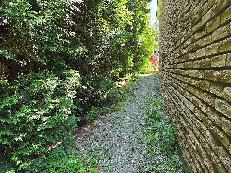 22 Centre St #1 — Photo 19