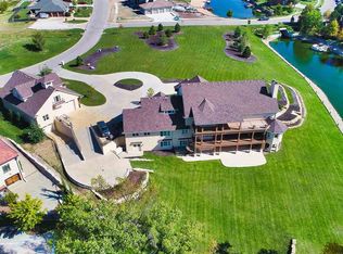 3511 W Crystal Beach Cir, Wichita, KS 67204