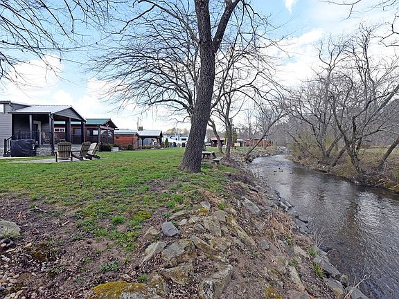 5th image of 435 Golden Nugget Rd