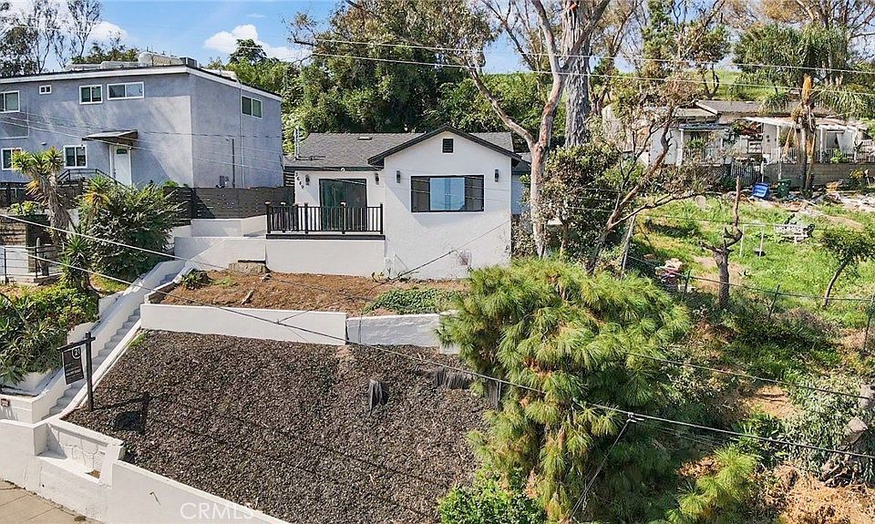 1st image of 3649 McKenzie Ave