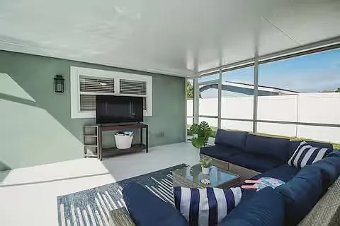 3 bed, 1445 sqft, $2,850 — Photo 3