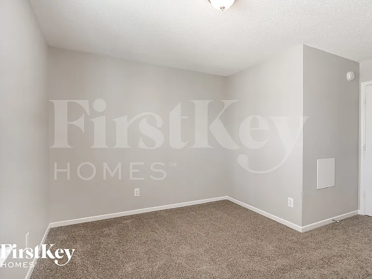2458 Providence Ct — Photo 11