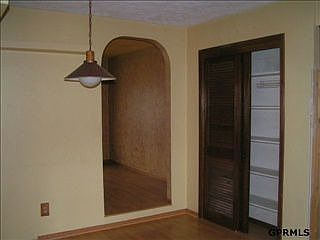 4th image of 15214 Douglas Cir