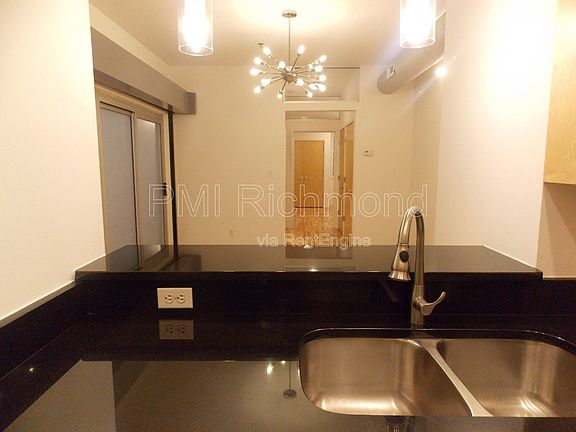4th image of 16 W Broad St APT 3