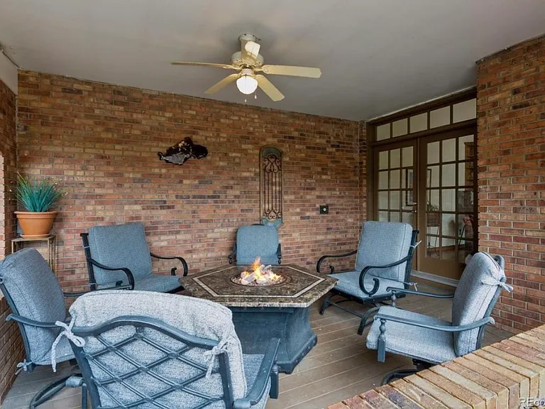 5 Tamarade Dr — Photo 18