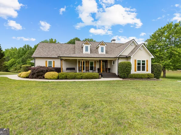 466 Bob Smith Rd, Sharpsburg, GA 30277