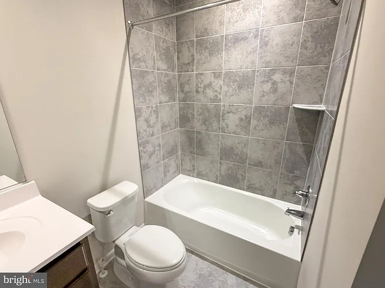 6050 Krantz Dr — Photo 15