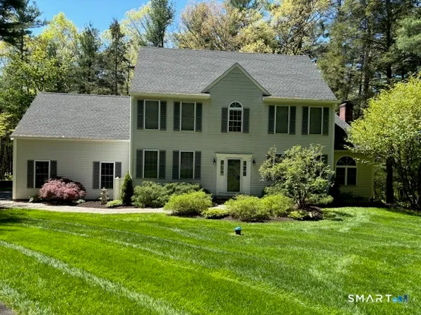 54 Bear Run, Woodbury, CT 06798