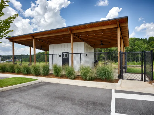 Gateway Village at Swan Creek