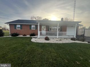 1340 Brenda Dr, Greencastle, PA 17225