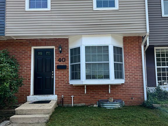 2nd image of 40 Gilbert Ct
