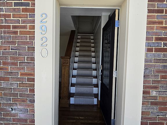 2nd image of 2920 Primrose Cir