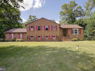 1398 Hurlock Ln, Pasadena, MD 21122