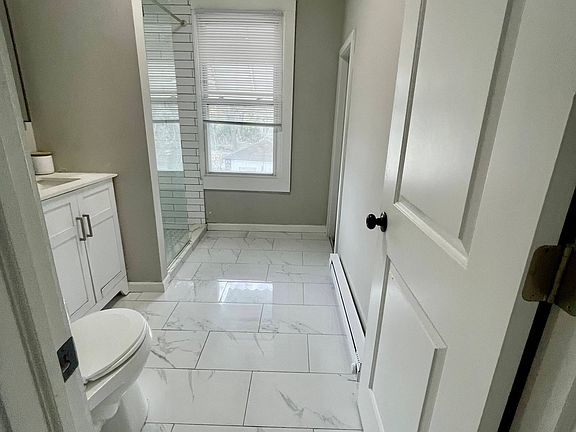 4th image of 84 Munson St #2