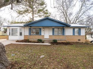 609 Murray Rd NW, Huntsville, AL 35811