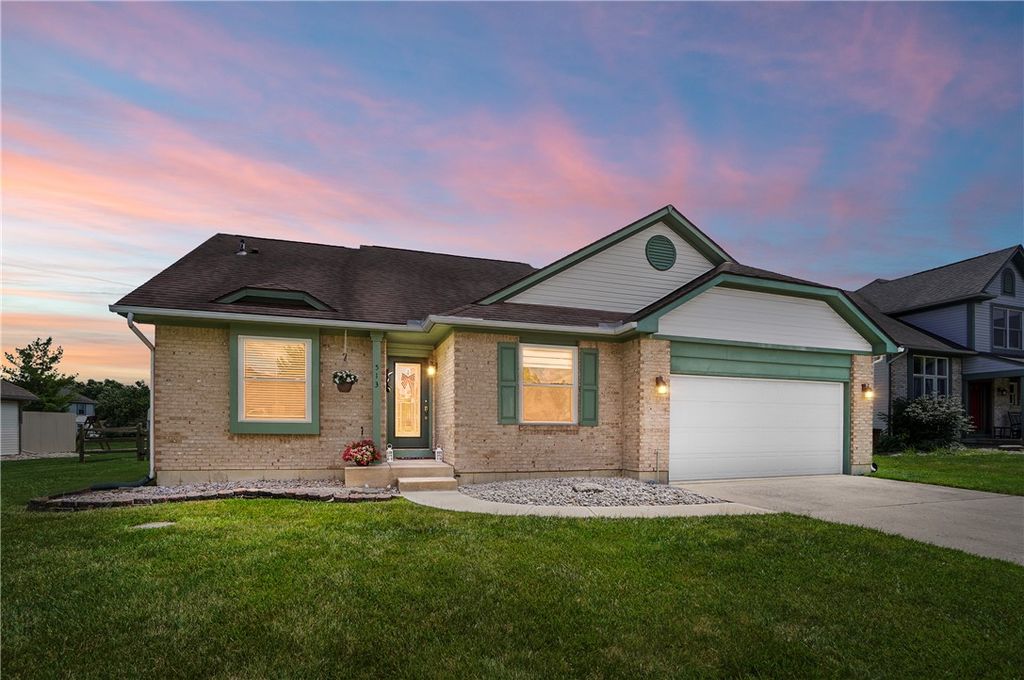 513 Heritage Ct, Lebanon, OH