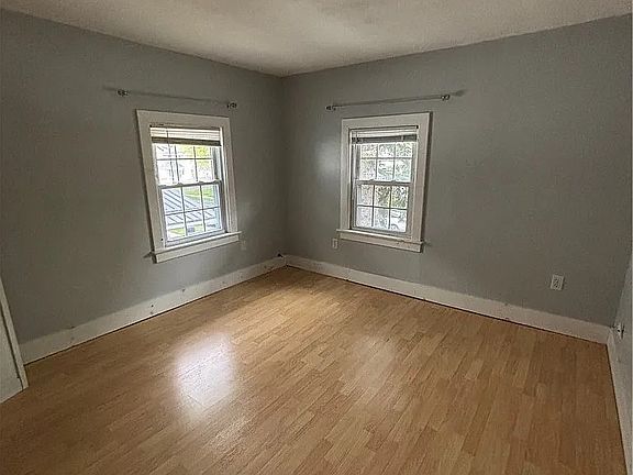 4th image of 115 N Pearl Ave