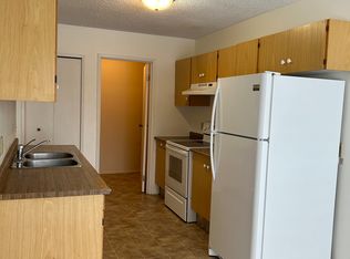 5202 61st Ave #1, Olds, AB T4H1L3