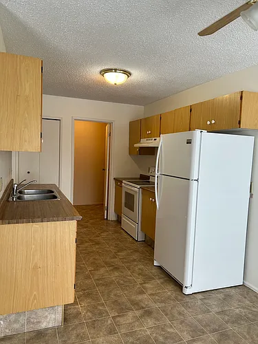 5202 61st Ave #1 Photo 1