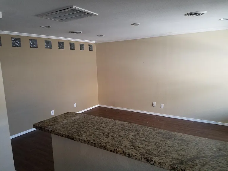 1441 S Frisco Ave #E — Photo 5