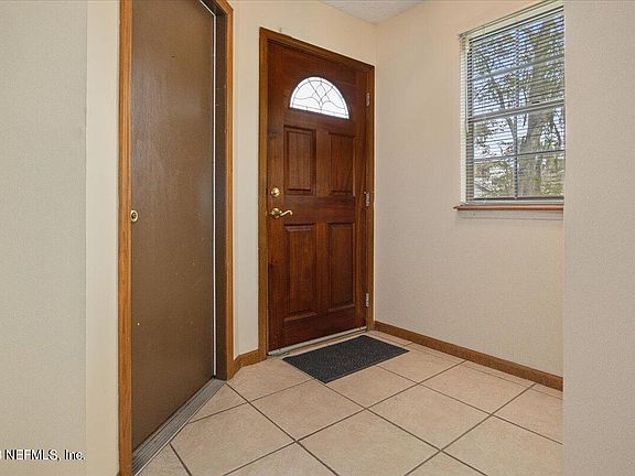 3rd image of 3022 PADDLE CREEK Drive
