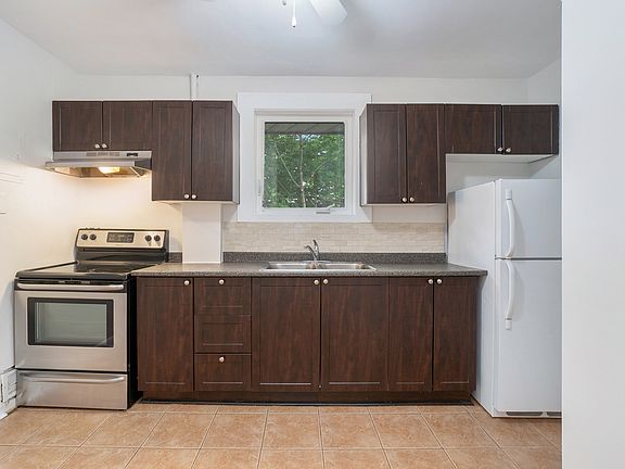 5th image of 406 Tweedsmuir Ave #4