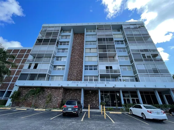 16850 S Glades Dr APT 2J, North Miami Beach, FL 33162