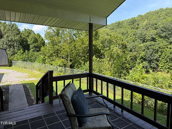 4th image of 8243 Indian Creek Rd