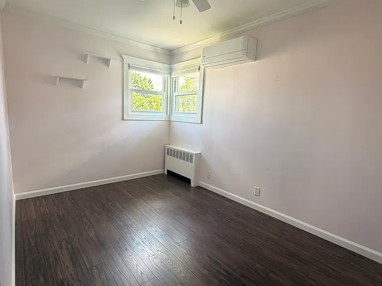 2127 Elise Ave — Photo 7