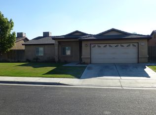 5215 Mar Grande Dr, Bakersfield, CA 93307