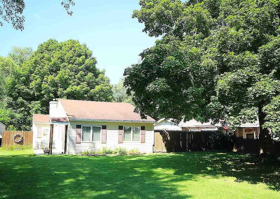 1st image of 52301 Forestbrook Ave