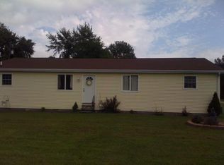 1095 Pell St, Lewisport, KY 42351