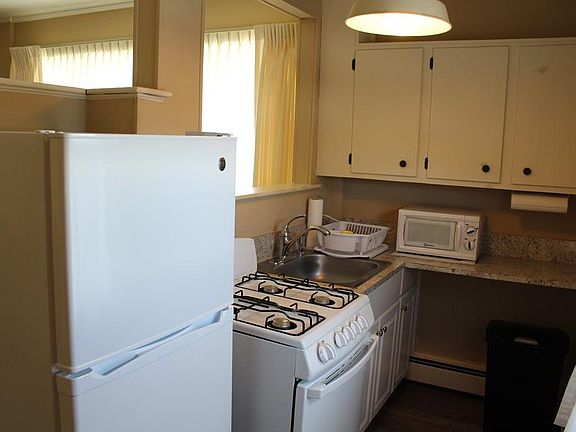 4th image of 65 E Central St APT 1A