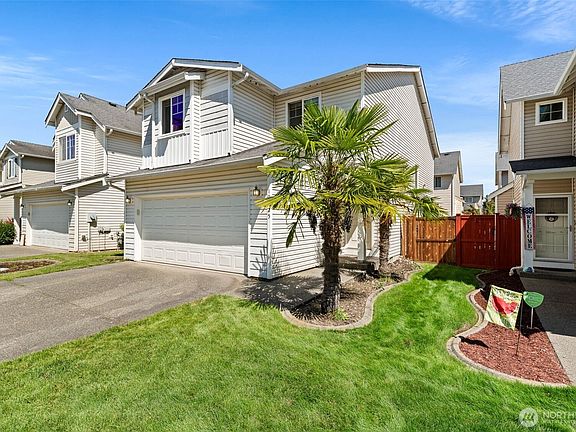 4th image of 10425 198th Street Ct E