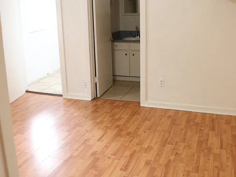 4011 Coolidge St — Photo 13