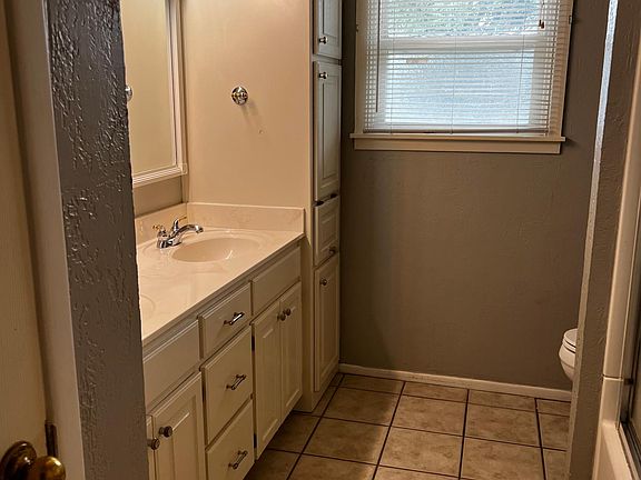 5th image of 4209 Mesa Cir