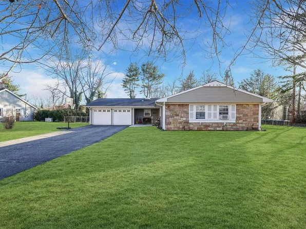344 Oxhead Road, Stony Brook, NY 11790