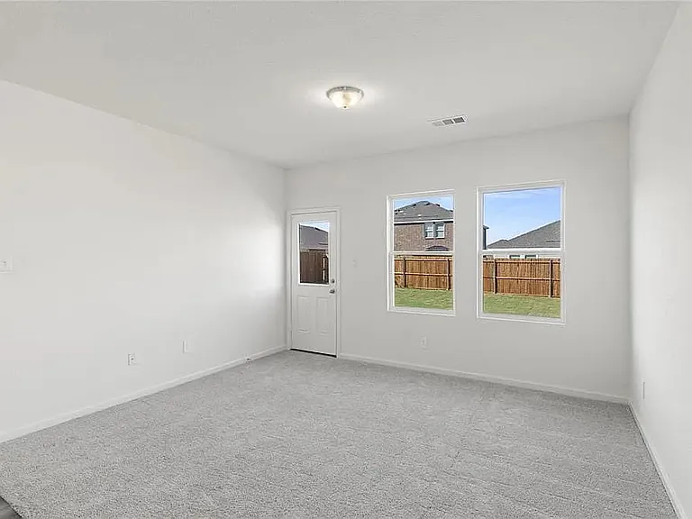 783 Camden Dr — Photo 9