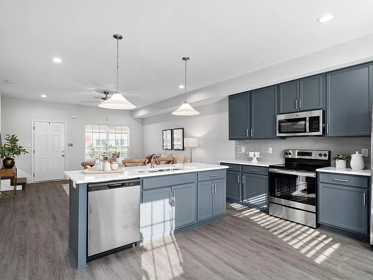 401 Victory Rd — Photo 87