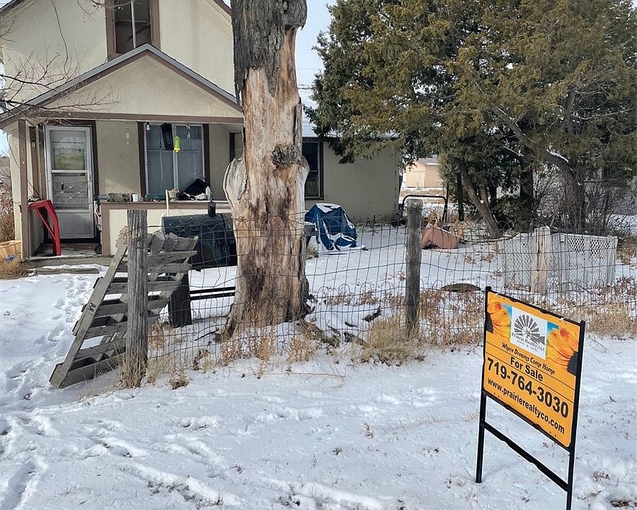 2nd image of 210 Main St