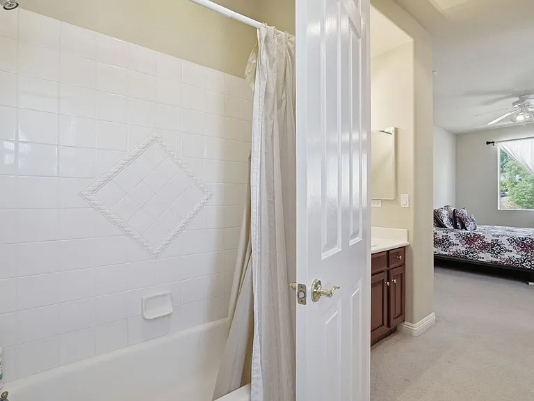 1409 Chambolle Ct — Photo 38