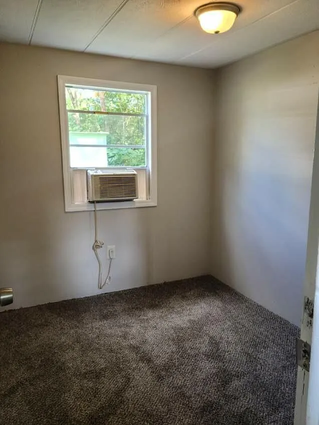2 bed, $1,100 — Photo 4