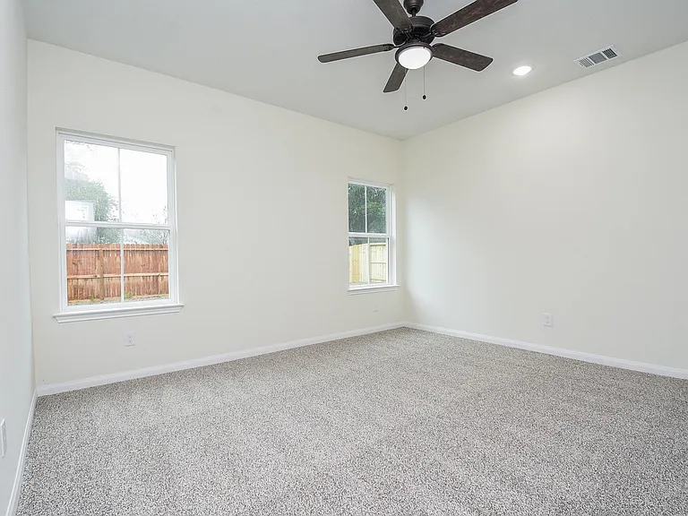 2807 Topiary Ln — Photo 18