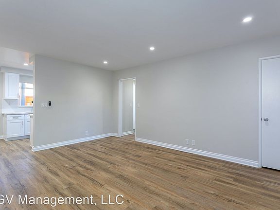 3rd image of 420 W Sierra Madre Blvd APT F