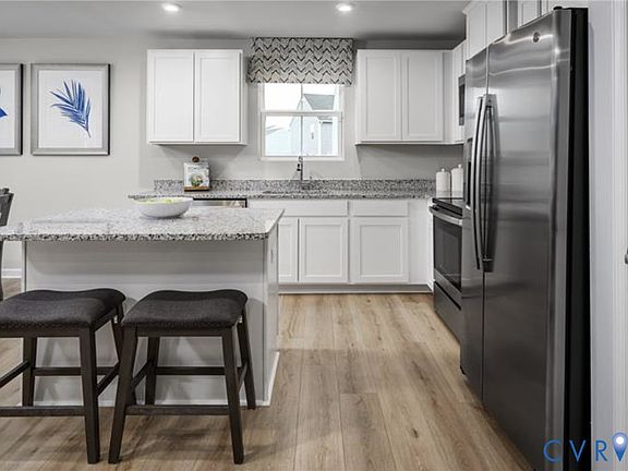 4th image of 5 Harvest Ln
